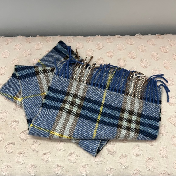 Burberry Cashmere Wool Tartan Plaid Scarf Navy Blue Tan OS - Picture 1 of 3